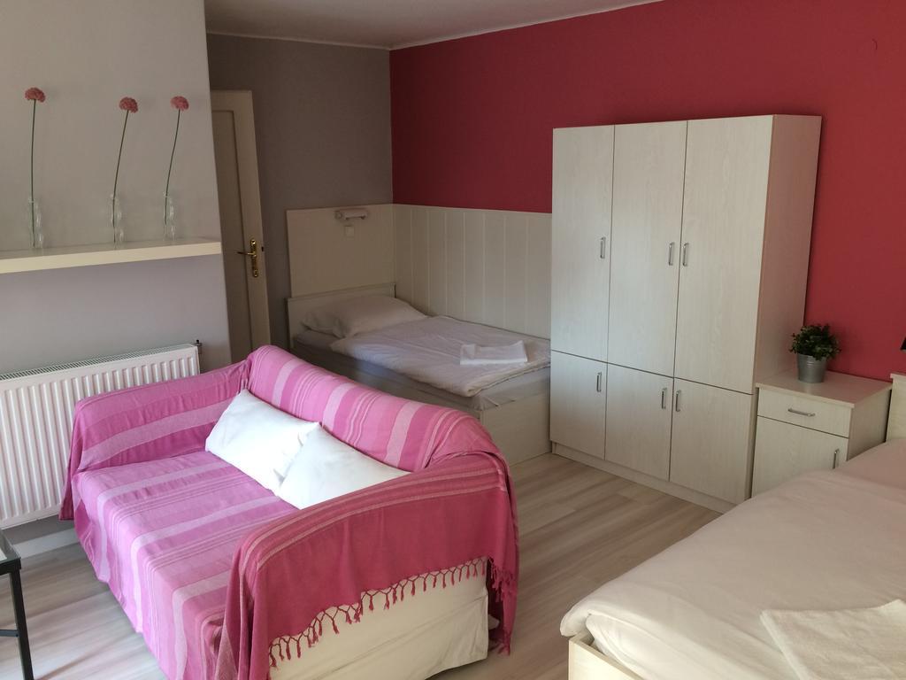 Ida Rooms Lajosmizse Buitenkant foto